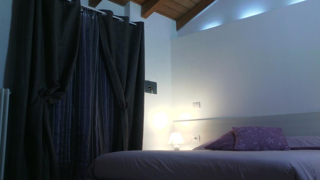 Al Castello Bed And Breakfast Cornate d'Adda Extérieur photo